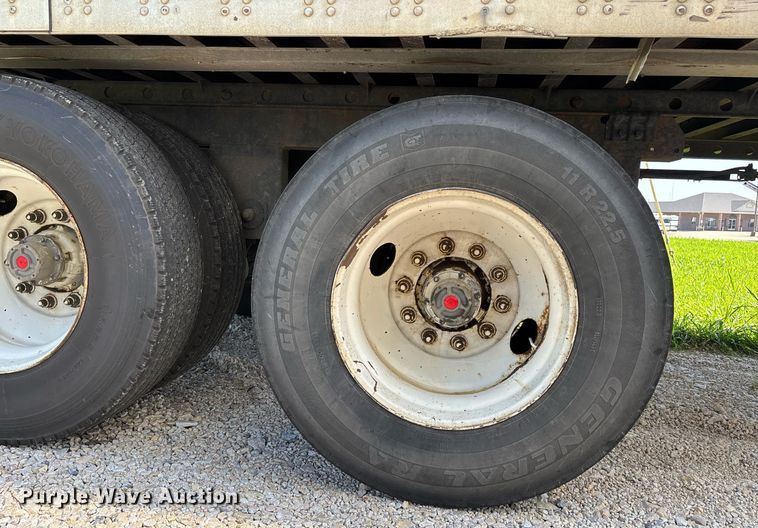 image for item DW7222 2007 Utility Trailers dry van trailer