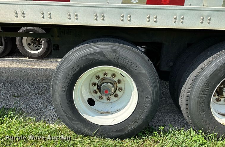 image for item DW7222 2007 Utility Trailers dry van trailer