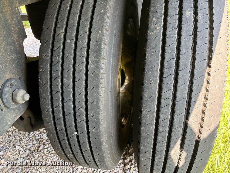 image for item DW7222 2007 Utility Trailers dry van trailer