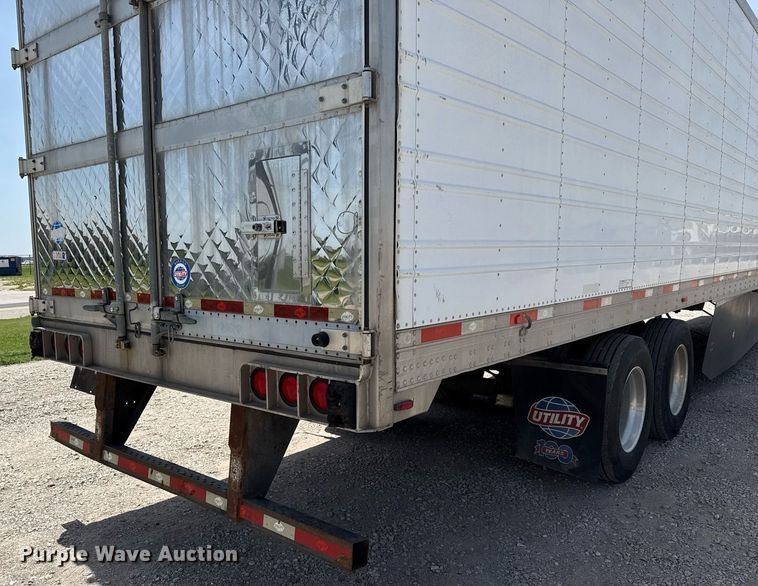 image for item DX5641 2014 Utility Trailers VS2RA refrigerated van trailer