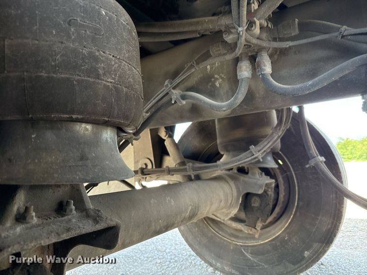 image for item DX5641 2014 Utility Trailers VS2RA refrigerated van trailer