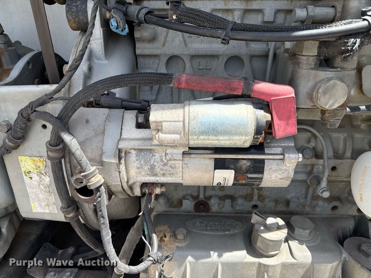 image for item DX5641 2014 Utility Trailers VS2RA refrigerated van trailer