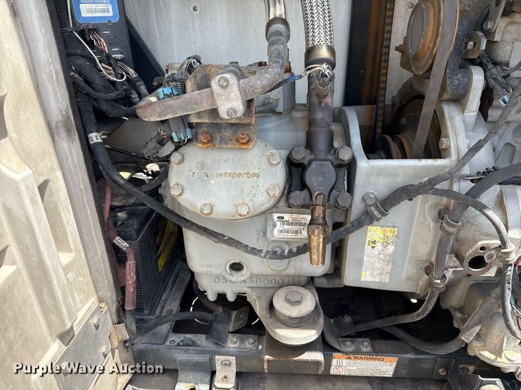 image for item DX5641 2014 Utility Trailers VS2RA refrigerated van trailer