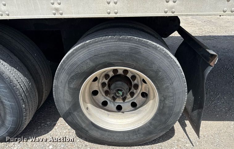 image for item DX5641 2014 Utility Trailers VS2RA refrigerated van trailer