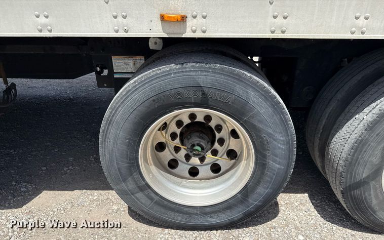 image for item DX5641 2014 Utility Trailers VS2RA refrigerated van trailer