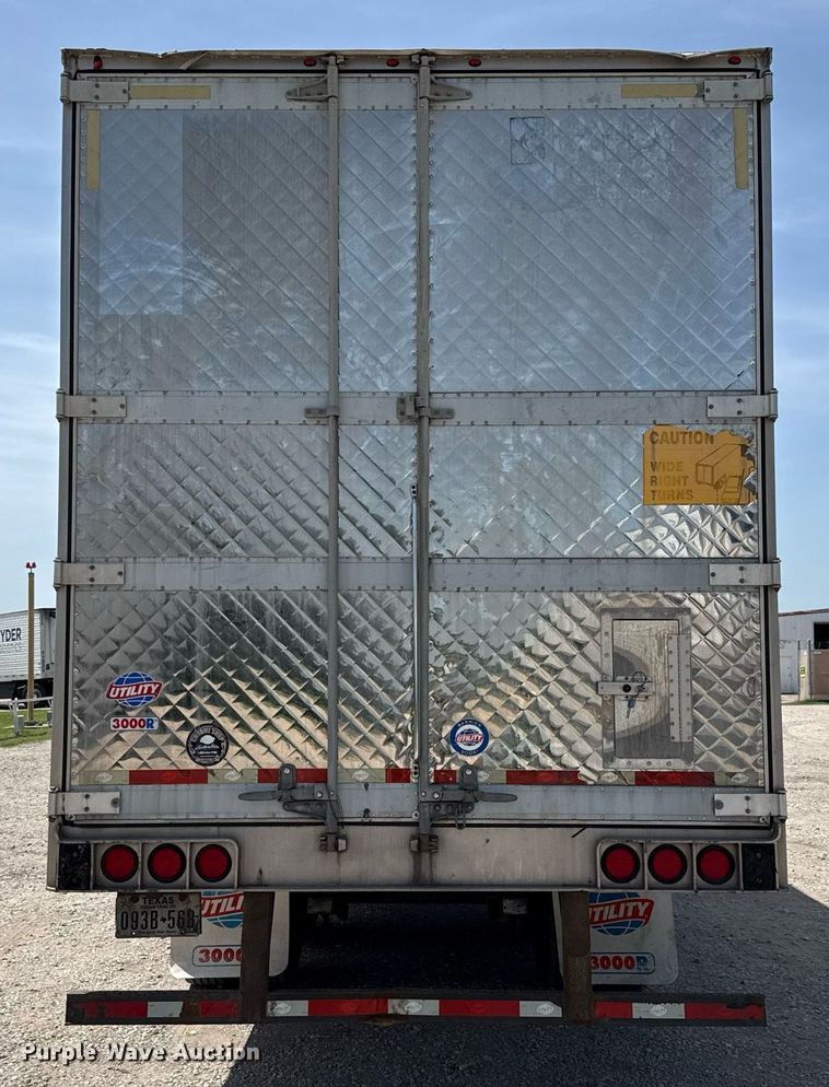image for item DX5642 2015 Utility Trailers VS2RA refrigerated van trailer