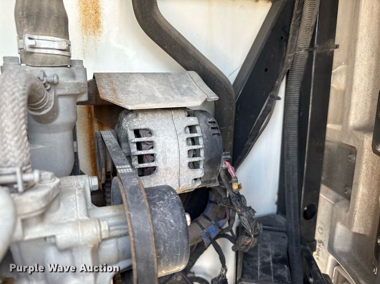 image for item DX5642 2015 Utility Trailers VS2RA refrigerated van trailer