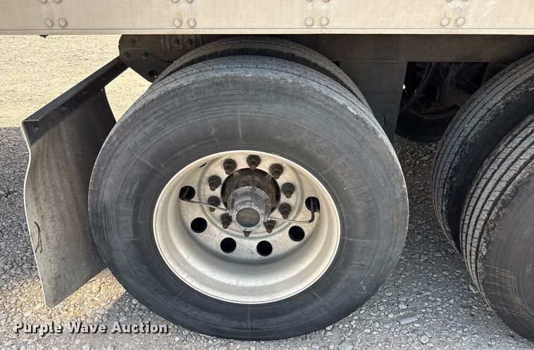 image for item DX5642 2015 Utility Trailers VS2RA refrigerated van trailer