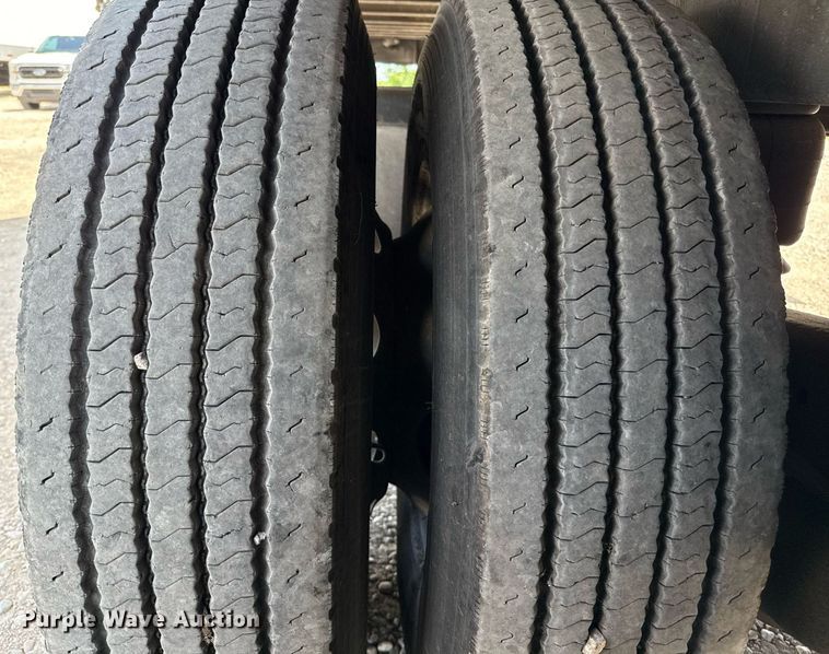 image for item DX5642 2015 Utility Trailers VS2RA refrigerated van trailer