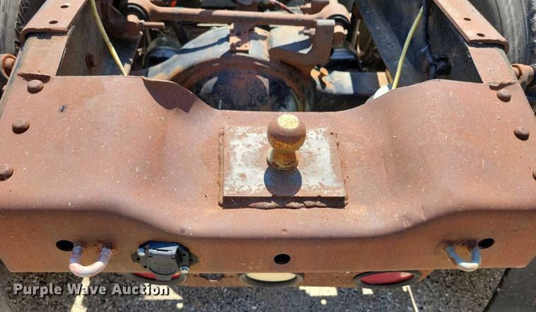 image for item DX7183 1997 Ford Aeromax semi truck