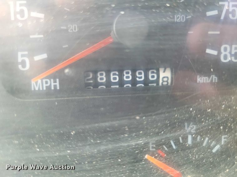 image for item DX7183 1997 Ford Aeromax semi truck