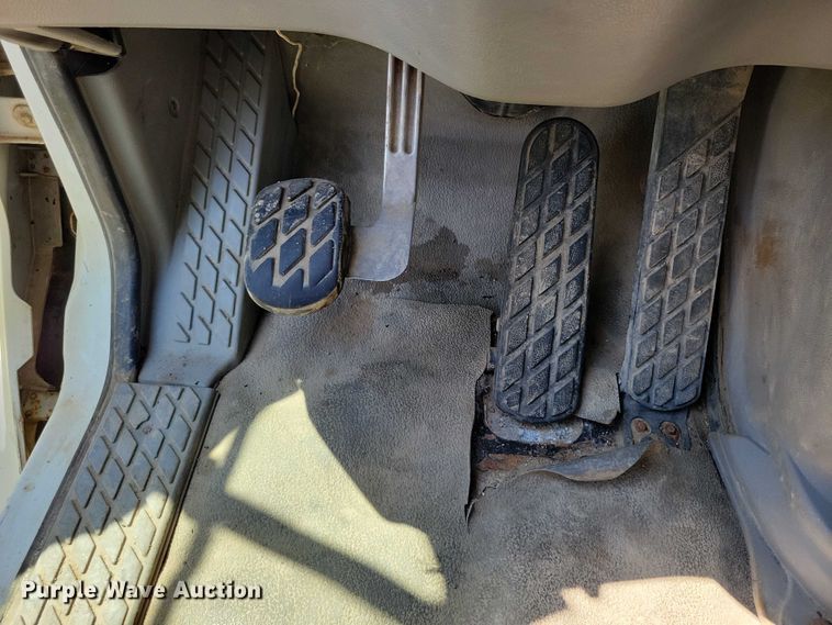 image for item DX7183 1997 Ford Aeromax semi truck