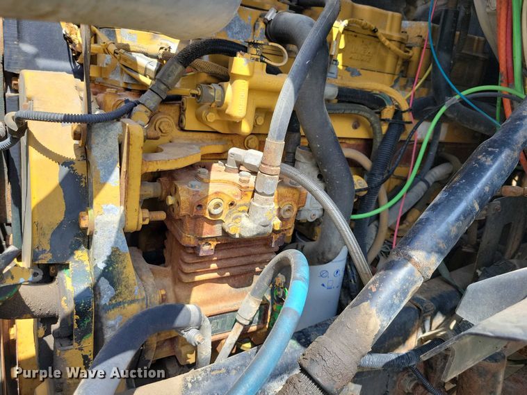 image for item DX7183 1997 Ford Aeromax semi truck