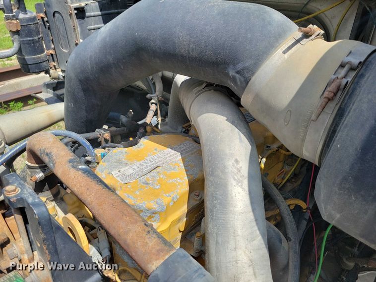 image for item DX7183 1997 Ford Aeromax semi truck