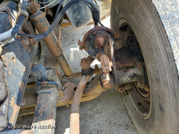 image for item DX7183 1997 Ford Aeromax semi truck