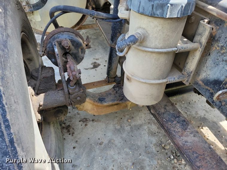 image for item DX7183 1997 Ford Aeromax semi truck