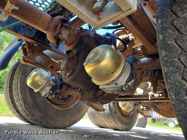 image for item DX7183 1997 Ford Aeromax semi truck