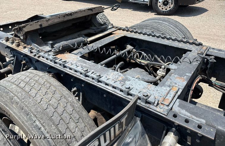 image for item DX8028 2007 International 9400I semi truck