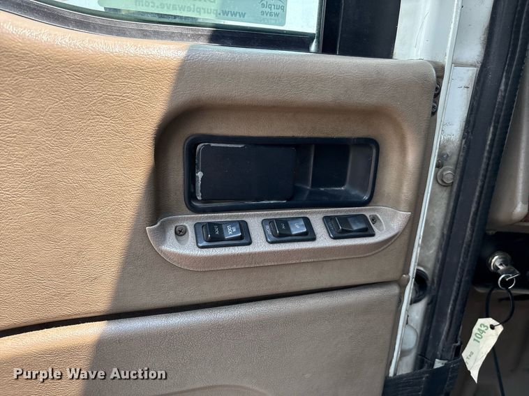 image for item DX8028 2007 International 9400I semi truck