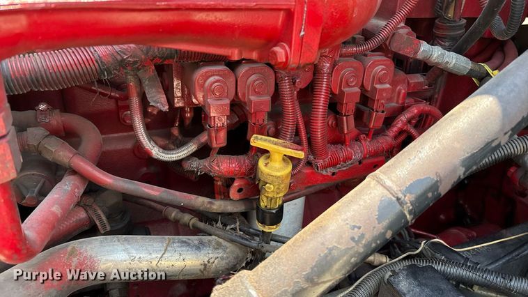 image for item DX8028 2007 International 9400I semi truck