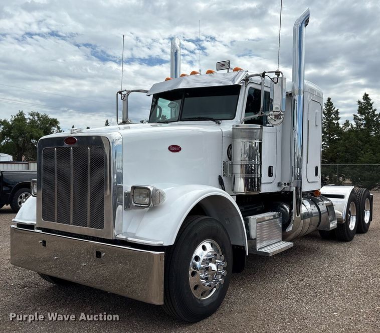 CAMIóN CAMAROTE 2013 PETERBILT