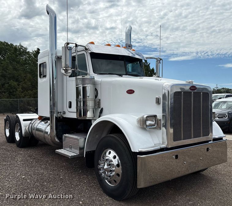 CAMIóN CAMAROTE 2013 PETERBILT