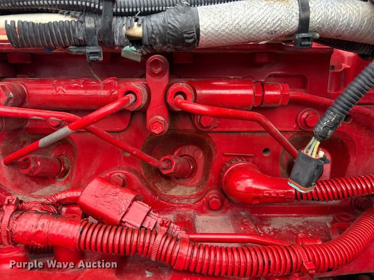 image for item DX8052 2013 Peterbilt 367 semi truck