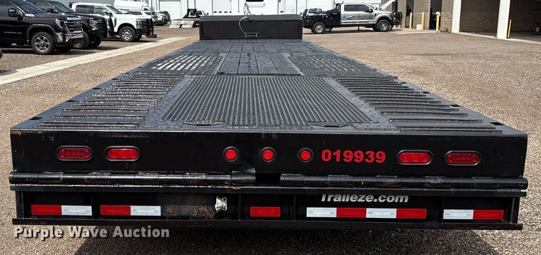 image for item DX8053 2009 Trail-EZE TE80HT48 drop deck hydraulic tail equipment trailer