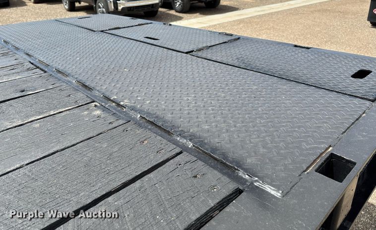 image for item DX8053 2009 Trail-EZE TE80HT48 drop deck hydraulic tail equipment trailer