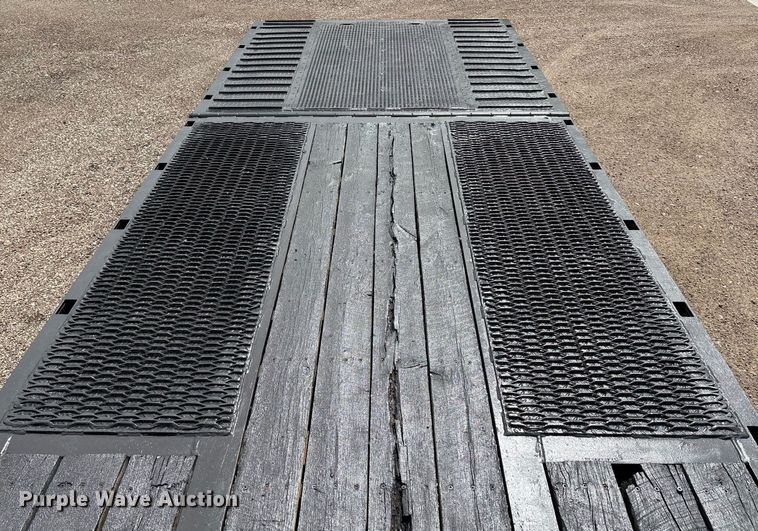 image for item DX8053 2009 Trail-EZE TE80HT48 drop deck hydraulic tail equipment trailer