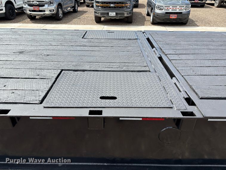 image for item DX8053 2009 Trail-EZE TE80HT48 drop deck hydraulic tail equipment trailer