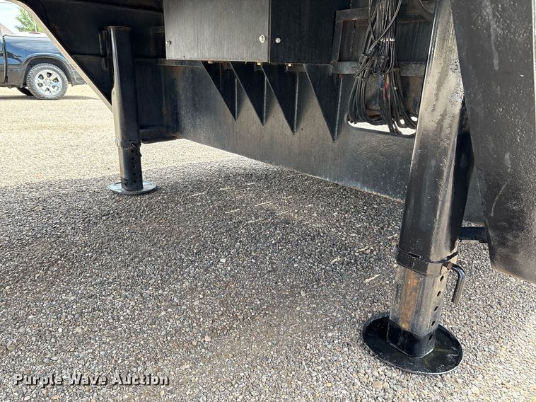 image for item DX8053 2009 Trail-EZE TE80HT48 drop deck hydraulic tail equipment trailer