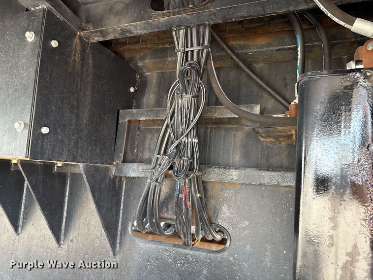 image for item DX8053 2009 Trail-EZE TE80HT48 drop deck hydraulic tail equipment trailer