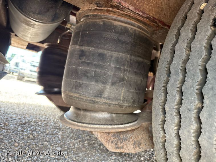 image for item DX8053 2009 Trail-EZE TE80HT48 drop deck hydraulic tail equipment trailer