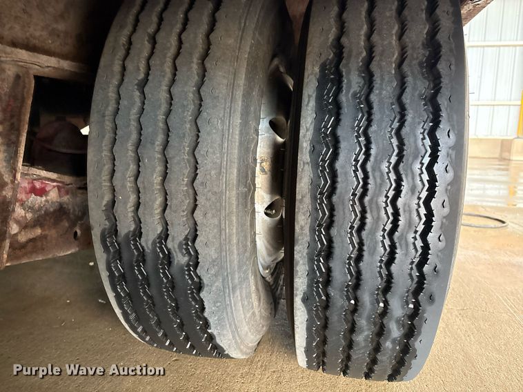 image for item DX8053 2009 Trail-EZE TE80HT48 drop deck hydraulic tail equipment trailer