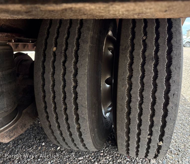 image for item DX8053 2009 Trail-EZE TE80HT48 drop deck hydraulic tail equipment trailer