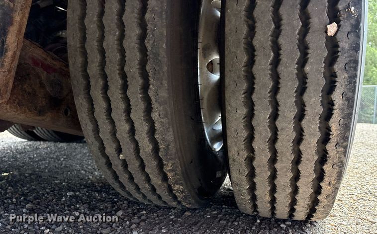 image for item DX8053 2009 Trail-EZE TE80HT48 drop deck hydraulic tail equipment trailer