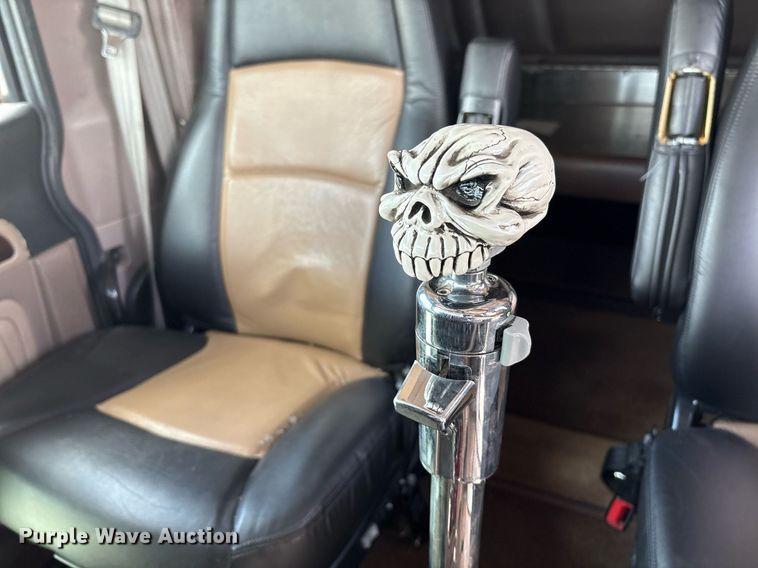 image for item DX8059 2017 Peterbilt 389 semi truck