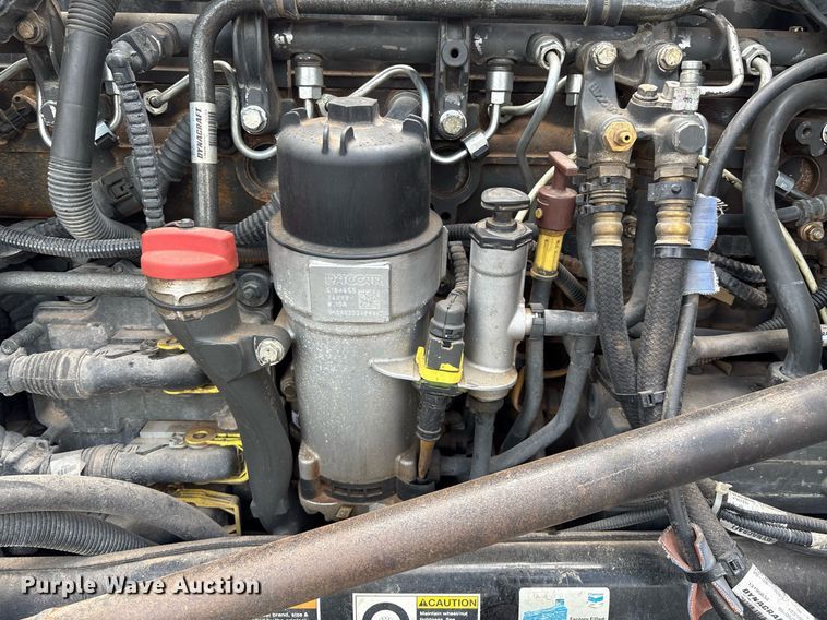 image for item DX8059 2017 Peterbilt 389 semi truck