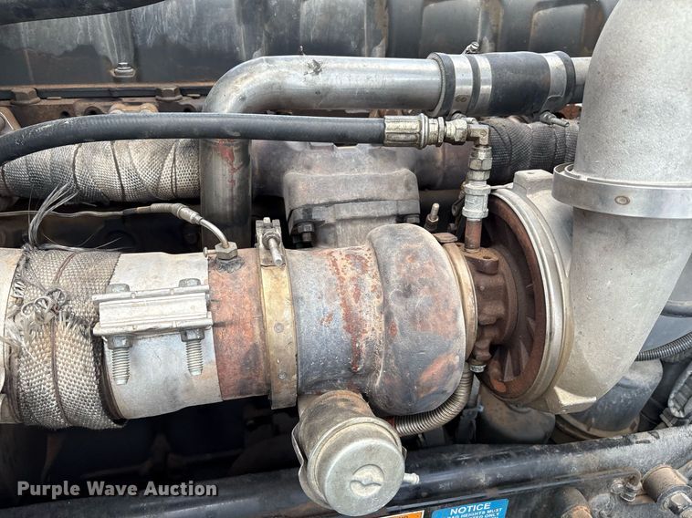 image for item DX8059 2017 Peterbilt 389 semi truck