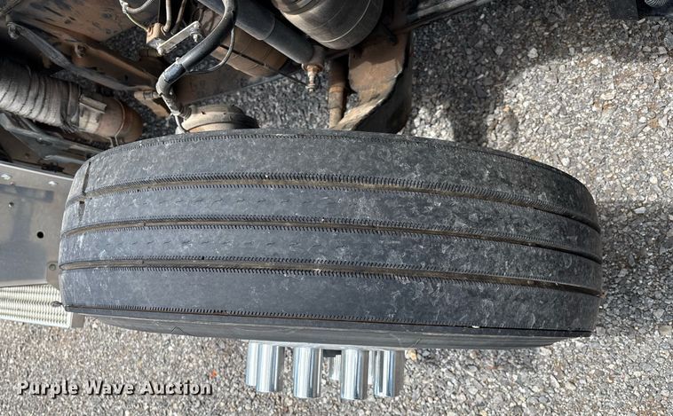 image for item DX8059 2017 Peterbilt 389 semi truck