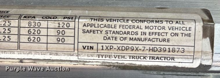 image for item DX8059 2017 Peterbilt 389 semi truck