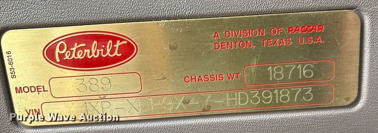 image for item DX8059 2017 Peterbilt 389 semi truck