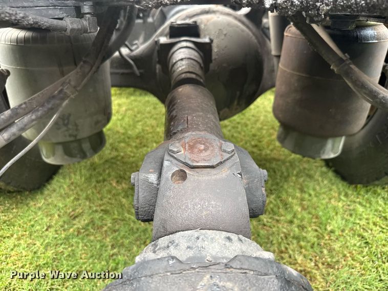 image for item DY0391 2010 Kenworth T660 semi truck