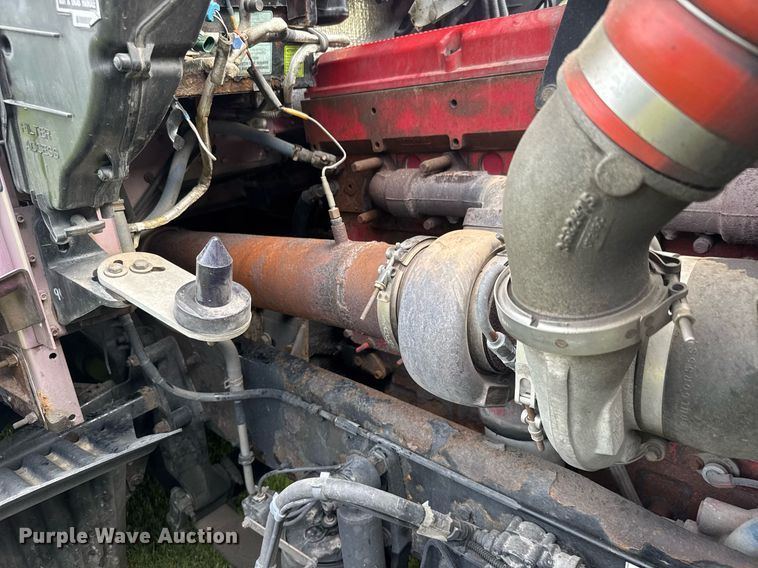 image for item DY0391 2010 Kenworth T660 semi truck