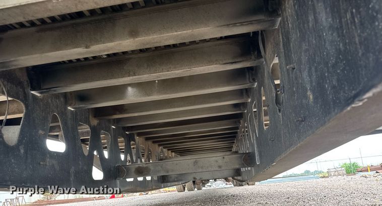 image for item DY0431 2008 Trail King TK80ACS drop deck trailer