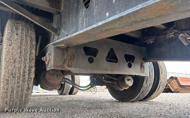 image for item DY0431 2008 Trail King TK80ACS drop deck trailer