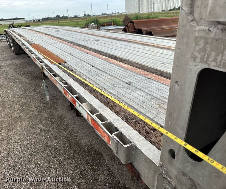 image for item DY0431 2008 Trail King TK80ACS drop deck trailer