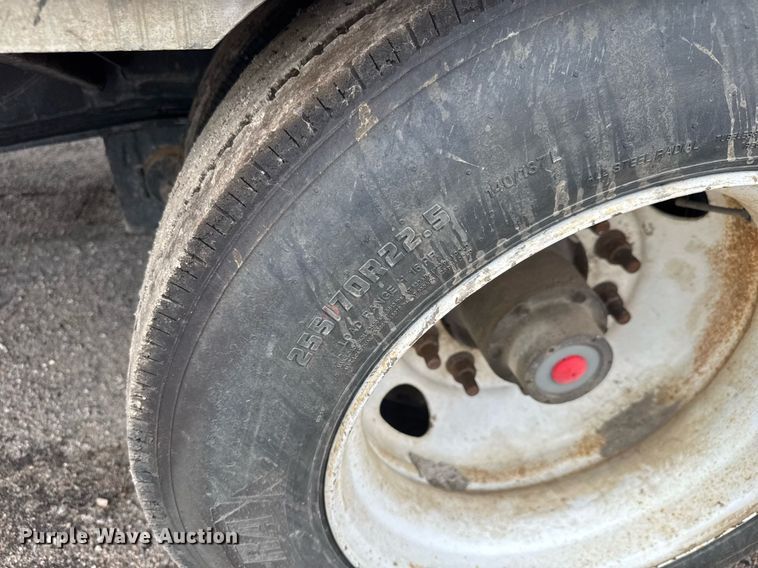 image for item DY0431 2008 Trail King TK80ACS drop deck trailer