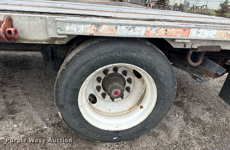 image for item DY0431 2008 Trail King TK80ACS drop deck trailer